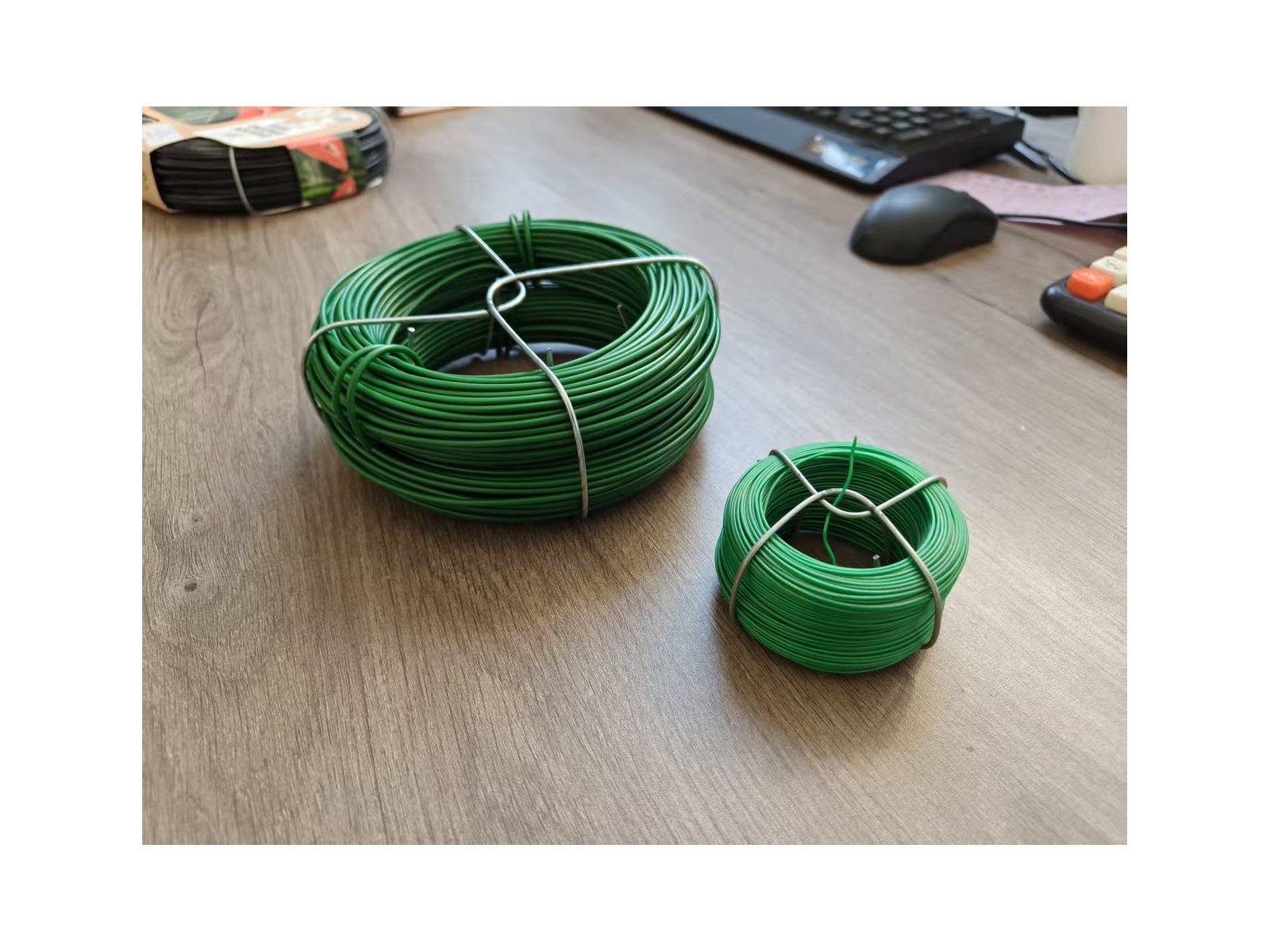 PE coated wire - main product photo